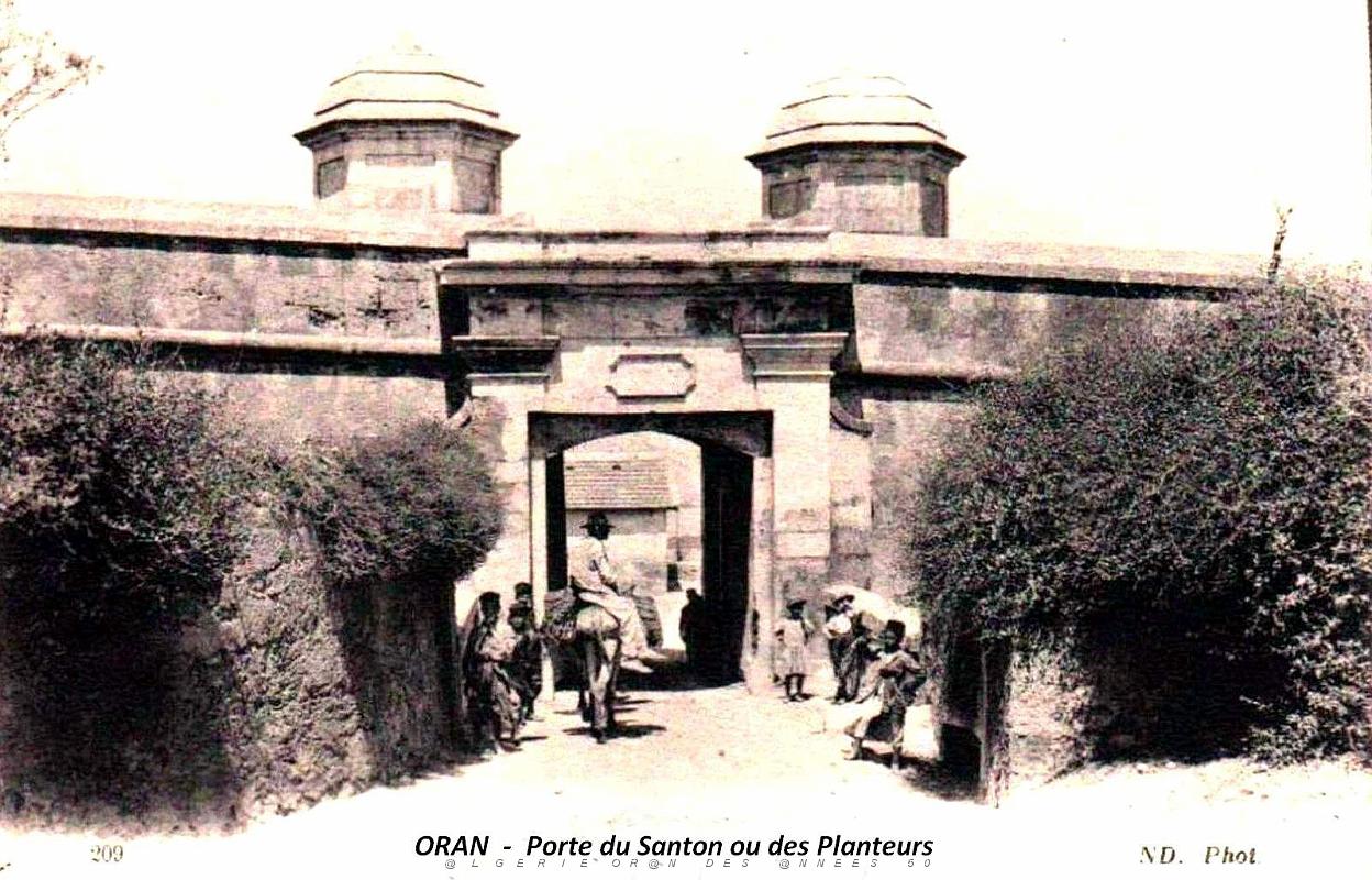 Oran - Porte des Planteurs ou du Santon .jpg